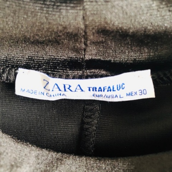 Zara Tarfaluc Short Sleeve Velvet Midi Dress - Picture 5 of 7